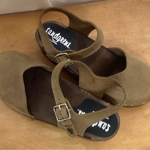 Sandgrens Clogs with Straps - Picture 6 of 9